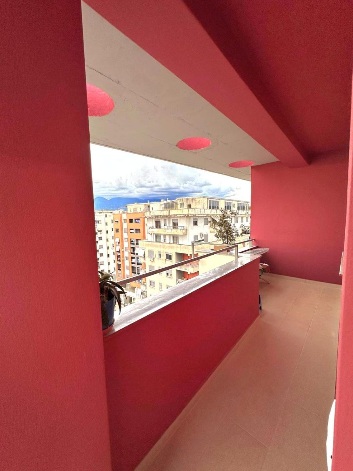 Nea Tirana