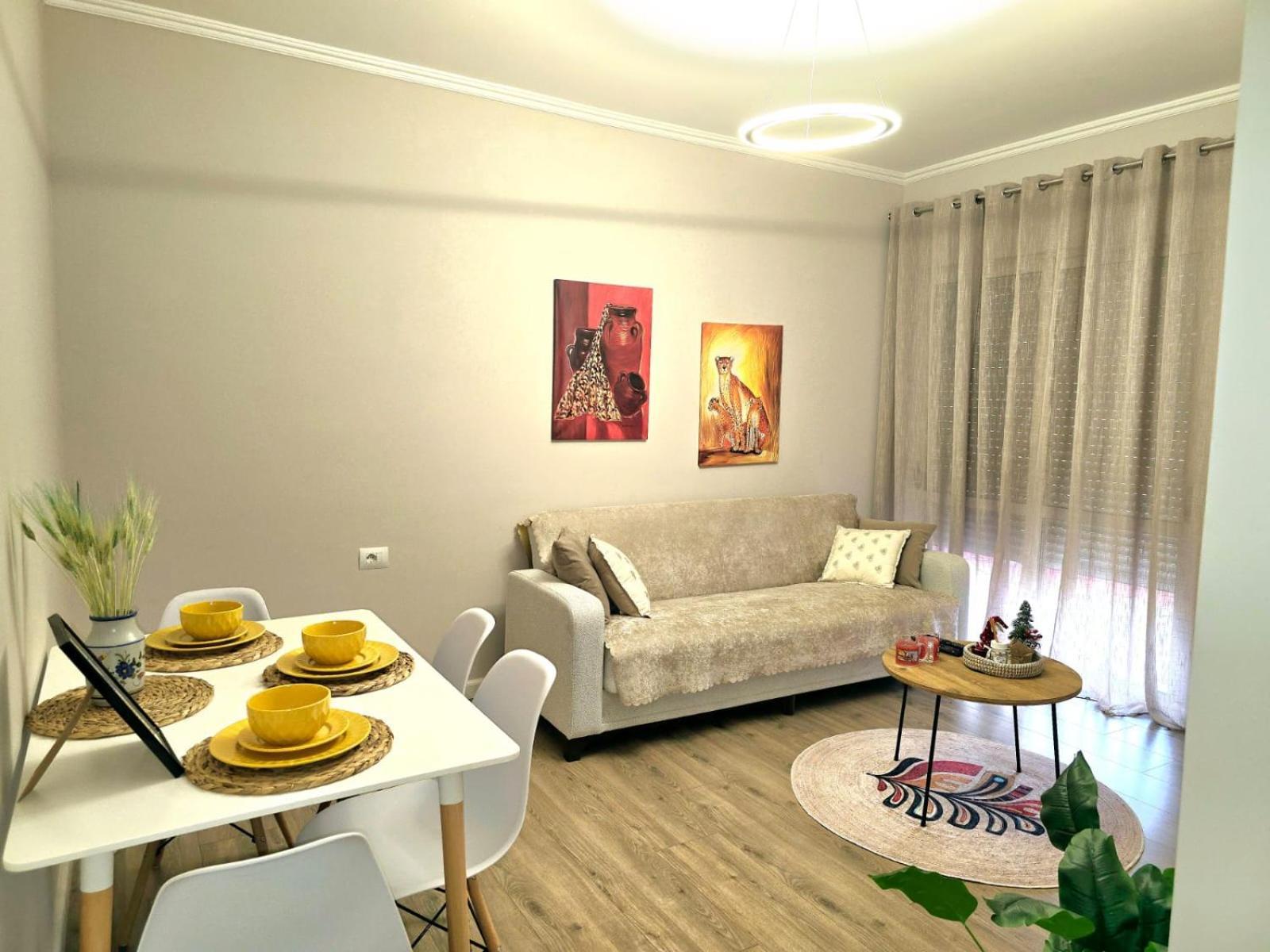 Nea * Tirana